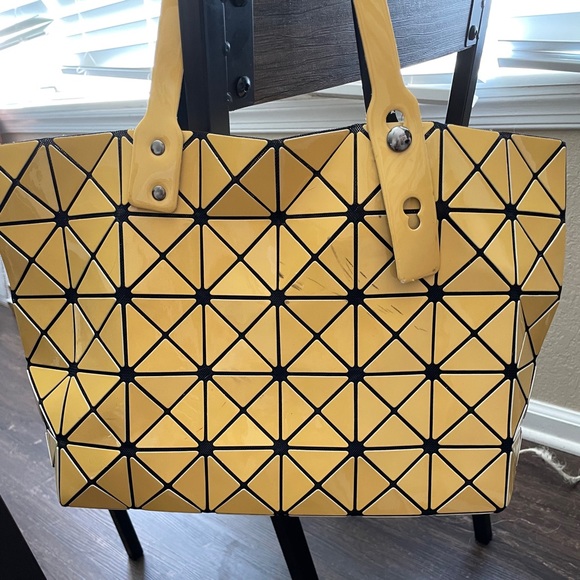 Bag - Picture 2 of 4